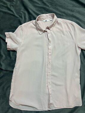Uniqlo Dusty Pink Short Sleeve Button-Down Shirt Light Weight